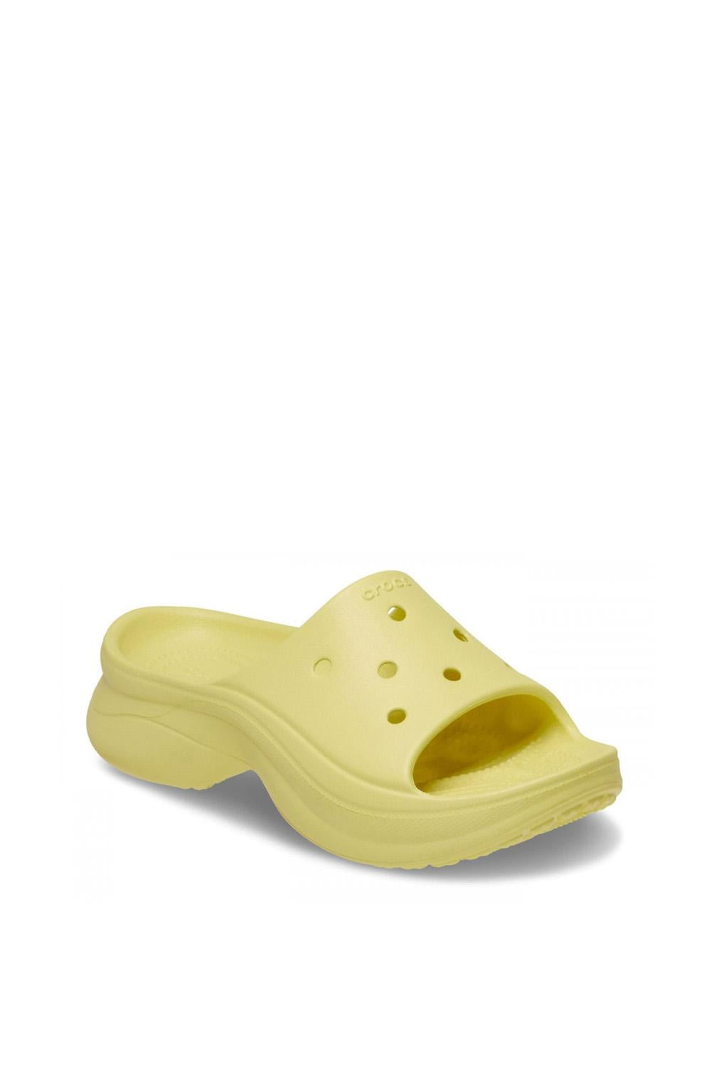 211108 DYLY Crocs