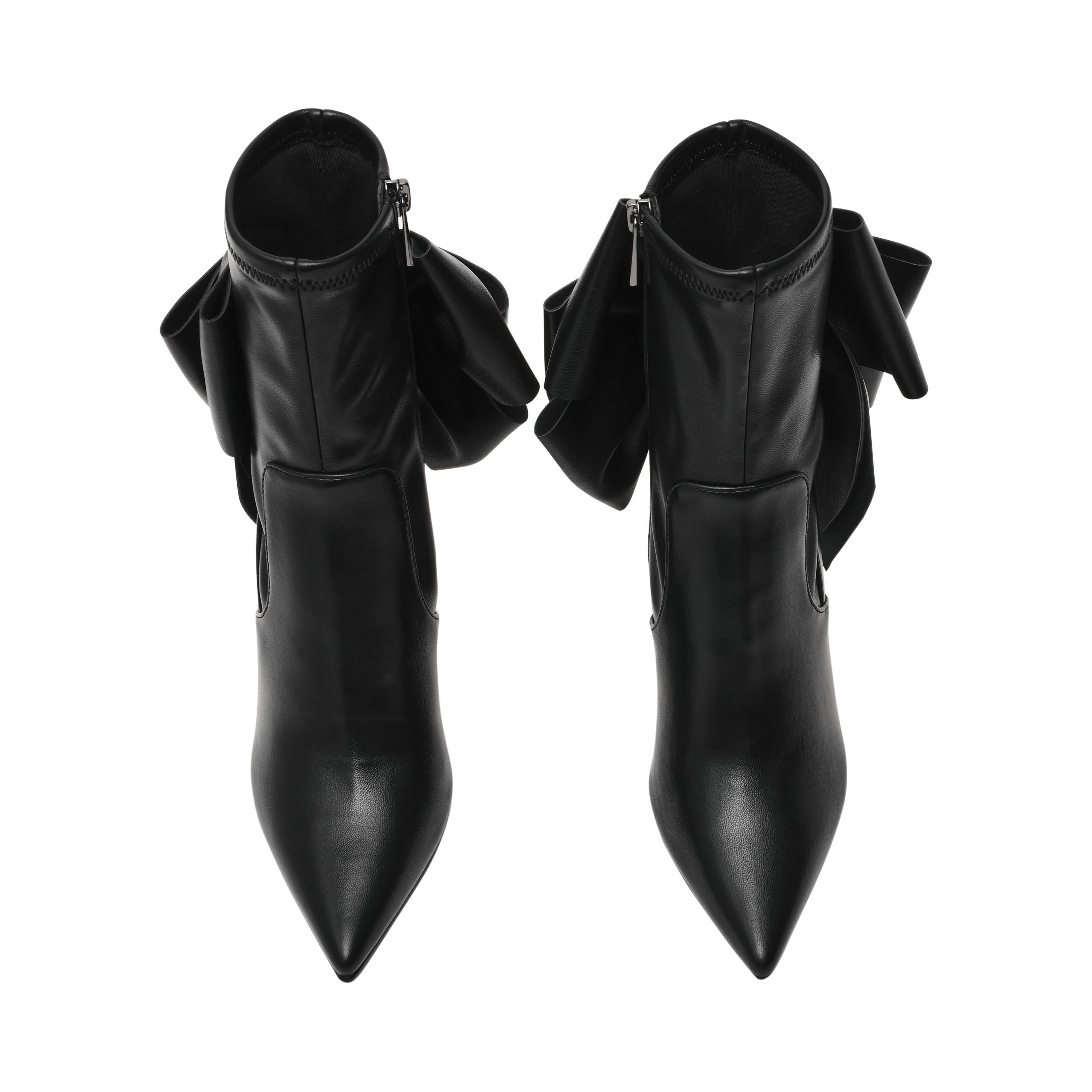 STEVE MADDEN Saline <BR/> SALINE /BLACK Steve Madden