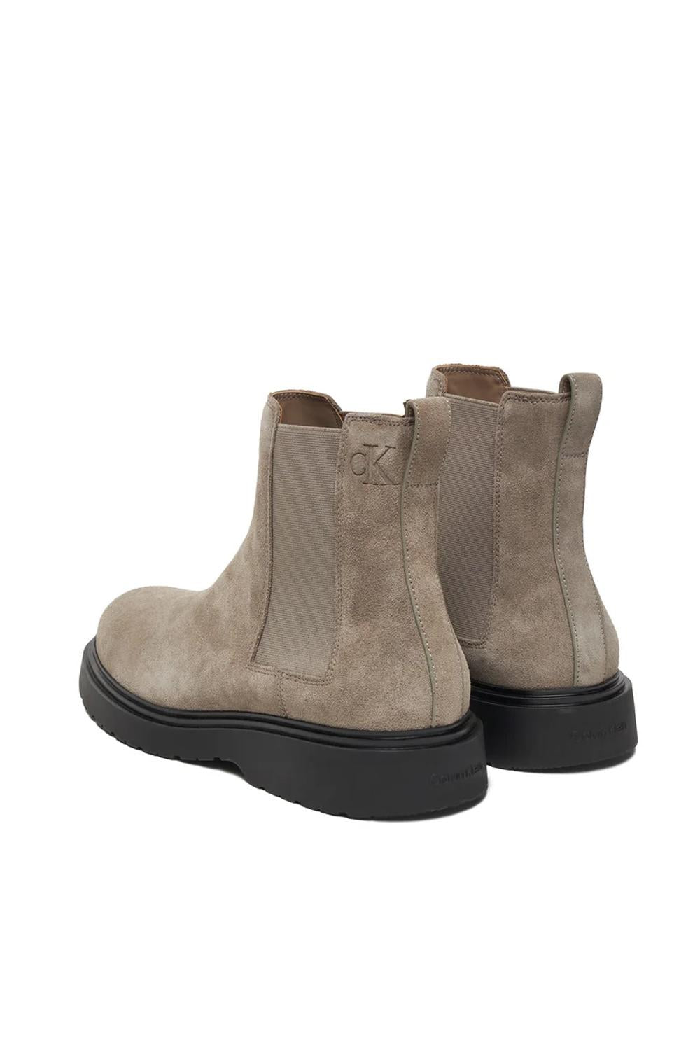 stivaletto combat chelsea boot in suede con suola a carro armato YM0YM01372 PDG Calvin Klein