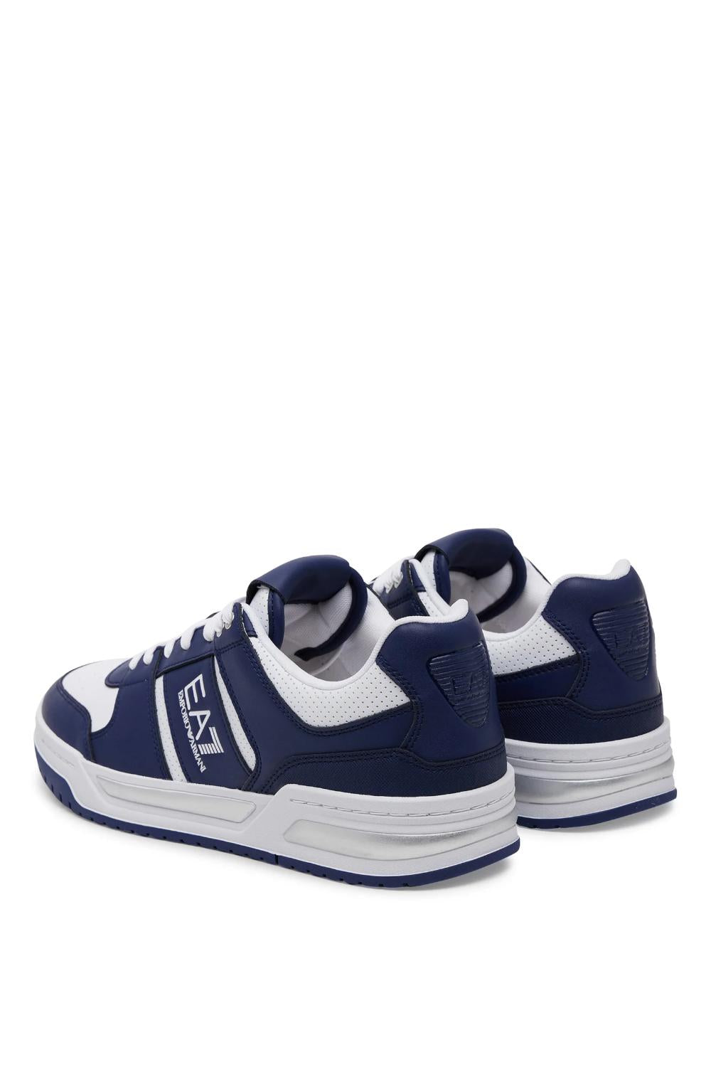 sneaker bassa in ecopelle con logo ea7 su lato X8X234 XK422U458 EA7 Emporio Armani