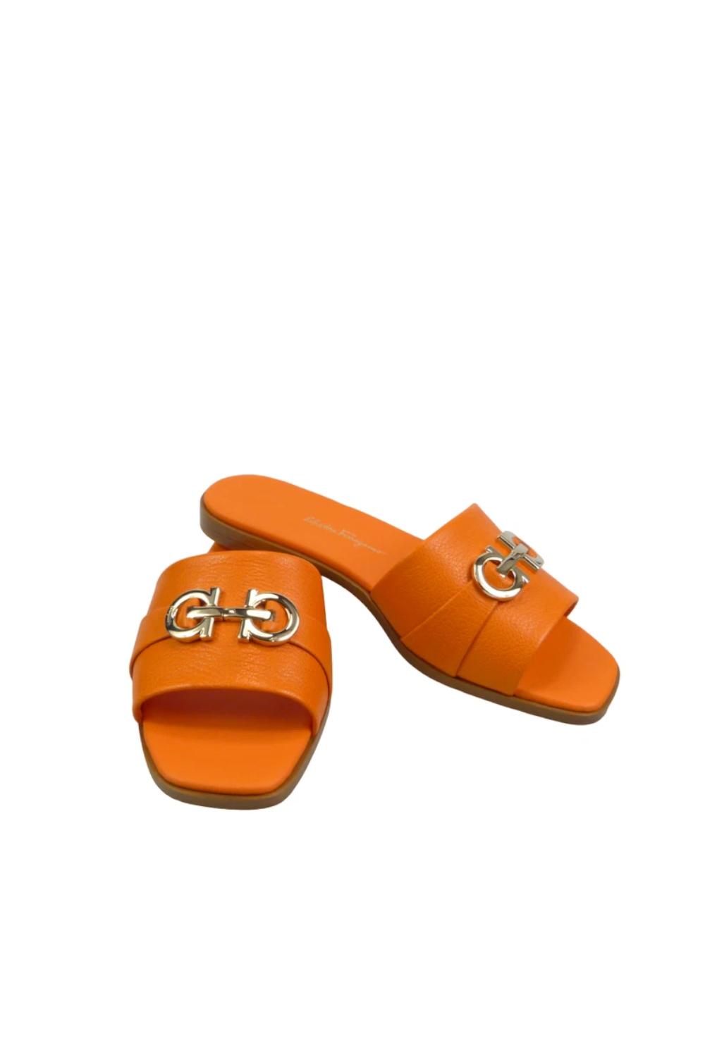Ciabatte Flat Oria Salvatore Ferragamo in Pelle Arancione con Gancini ORIA 0758087ARANCIO Salvatore Ferragamo