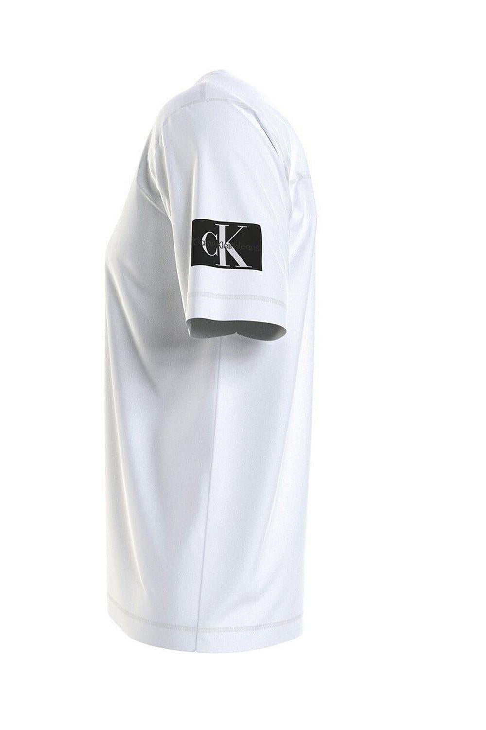 T-shirt con Badge Calvin Klein Jeans <BR/> J30J323484 YAF Calvin Klein