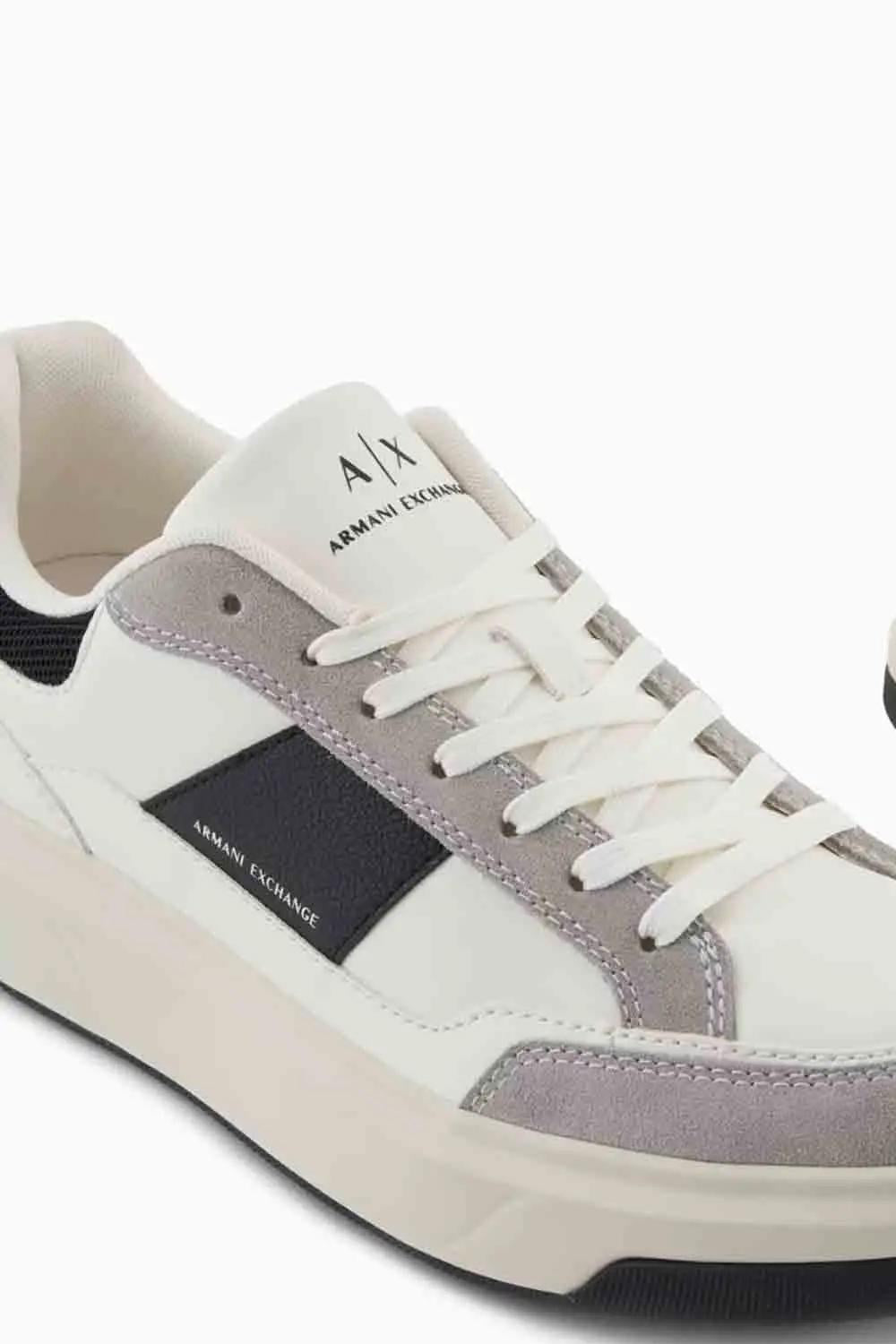 Sneakers con inserti a contrasto XM001720 AF17529M0017 Armani Exchange