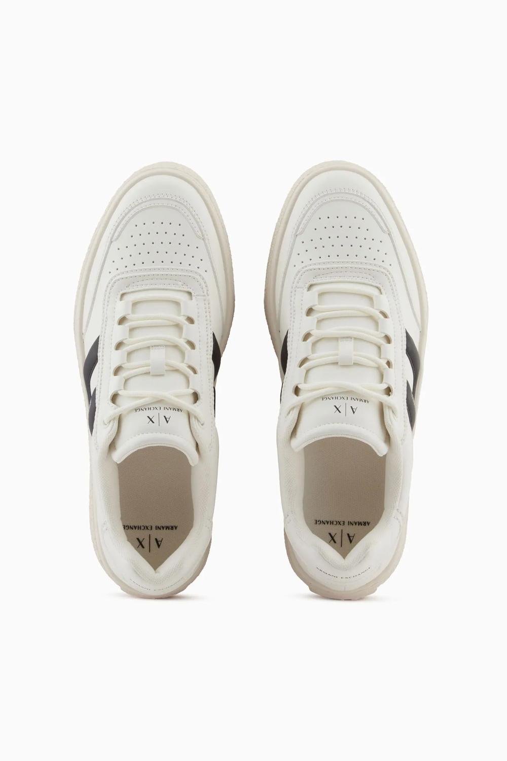Sneakers con dettaglio laterale XM001936 AF17449M0017 Armani Exchange