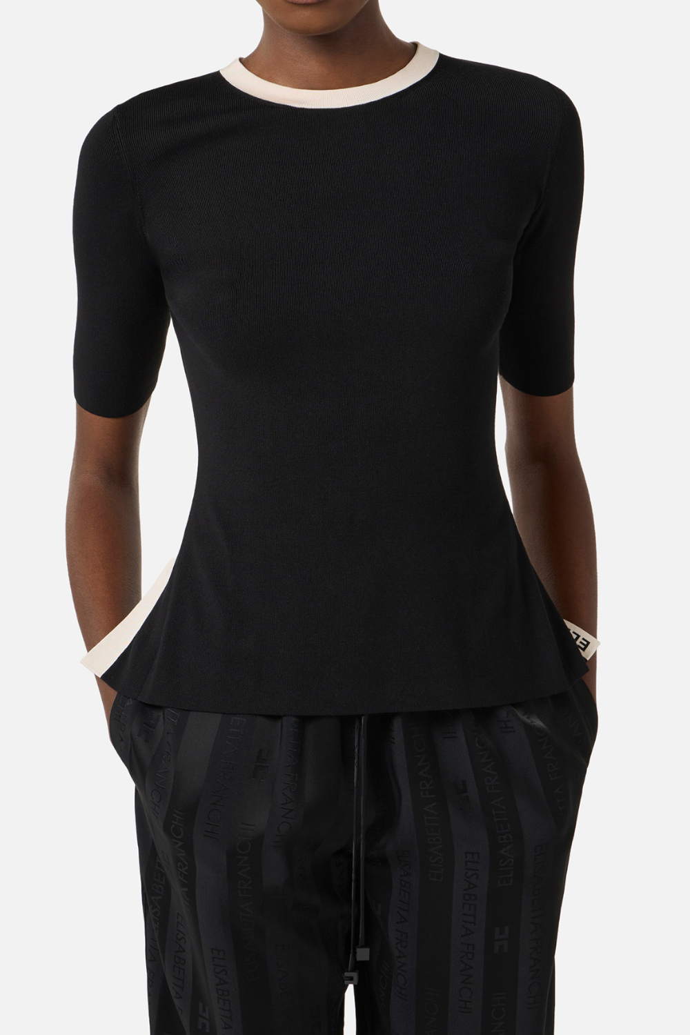 Top Elisabetta Franchi in Maglia con Girocollo, Maniche ¾ e Logo Jacquard MK67S 61E2685 Elisabetta Franchi
