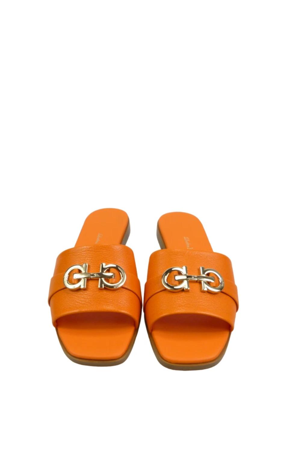 Ciabatte Flat Oria Salvatore Ferragamo in Pelle Arancione con Gancini ORIA 0758087ARANCIO Salvatore Ferragamo
