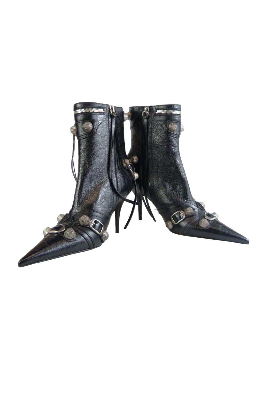 Stivali Balenciaga Cagole in Pelle Nera Effetto Stropicciato con Borchie 694379WAD4E1 081 Balenciaga