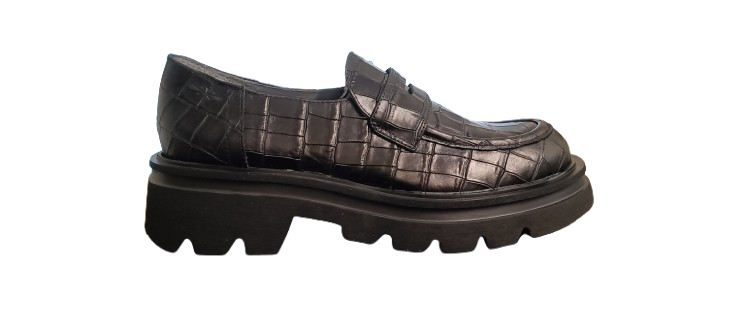 Mocassino Noriko in Pelle con Punta Rotonda e Suola Dentellata in Gomma KARO COCCO BLACK Patrizia Bonfanti