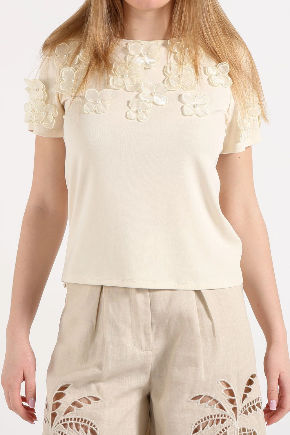 T-shirt Donna con Applicazioni di Fiori A26SSTS55 /U.V. Amosa 