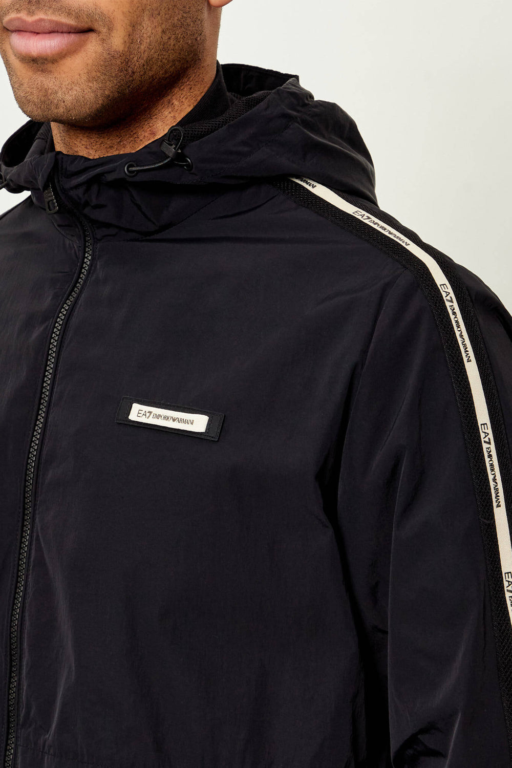 Giacca con cappuccio in nylon della serie Logo 7M001486 AF13190UC001 EA7 Emporio Armani 