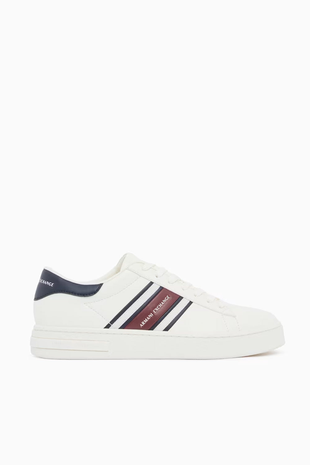 Sneakers stringate con bande a contrasto e suola in gomma XM002198 AF21421M0430 Armani Exchange 