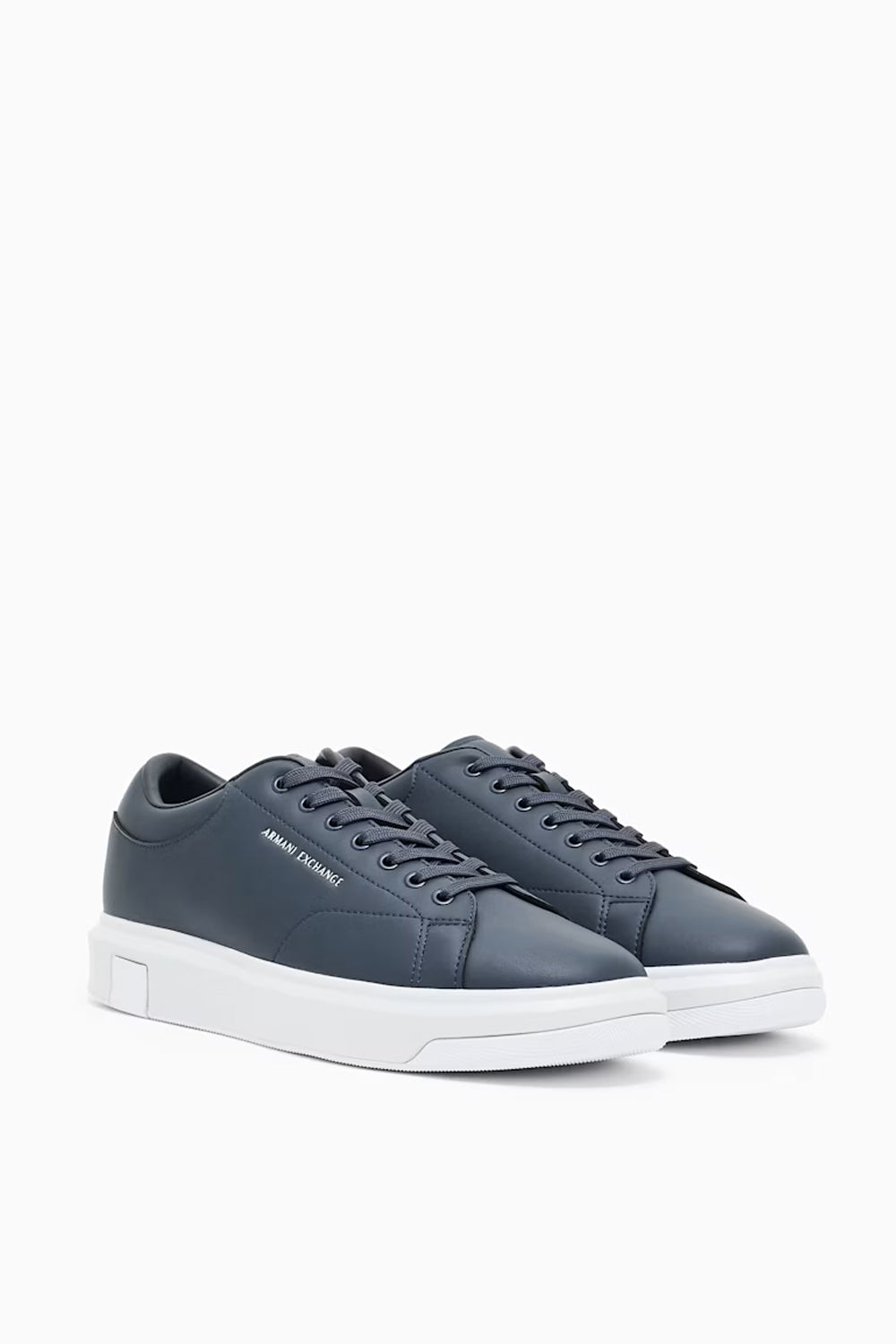 Sneakers in pelle con suola in gomma e tallone a contrasto XUX123 XV5340285 Armani Exchange 