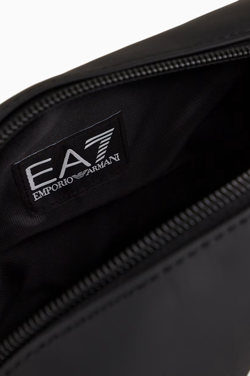 Beauty case gommato con maxi logo e zip Logo series 245076 3R91095020 EA7 Emporio Armani 