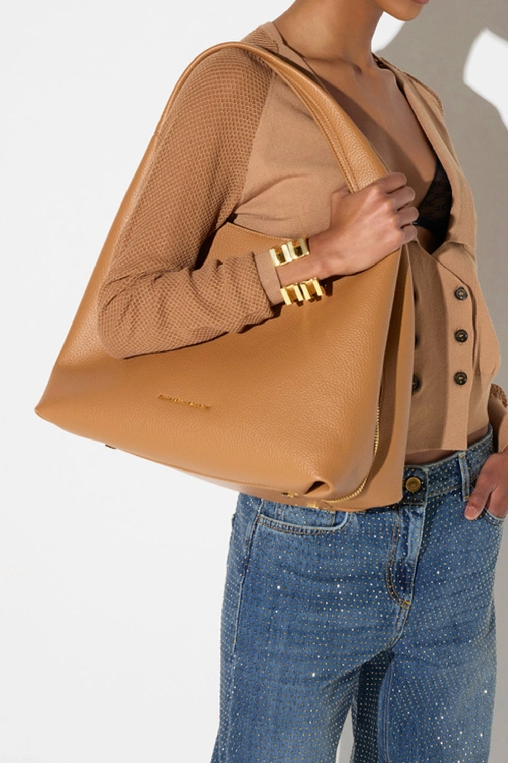 Hobo con charms BS23A 66E2AI6 Elisabetta Franchi 