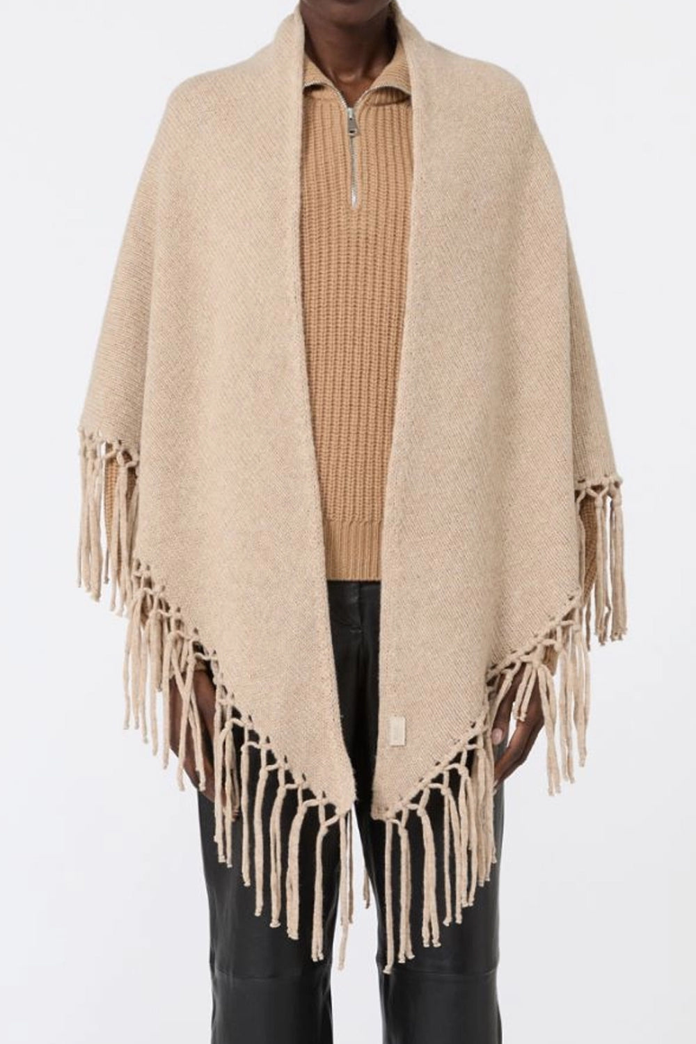 Scialle in lana con frange WKATORNADO 011CARAMELLO Max Mara Weekend 