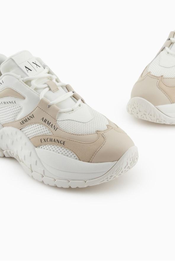 Sneakers chunky con inserti a contrasto Armani Exchange<BR/> XDX120 XV708U626 Armani Exchange 