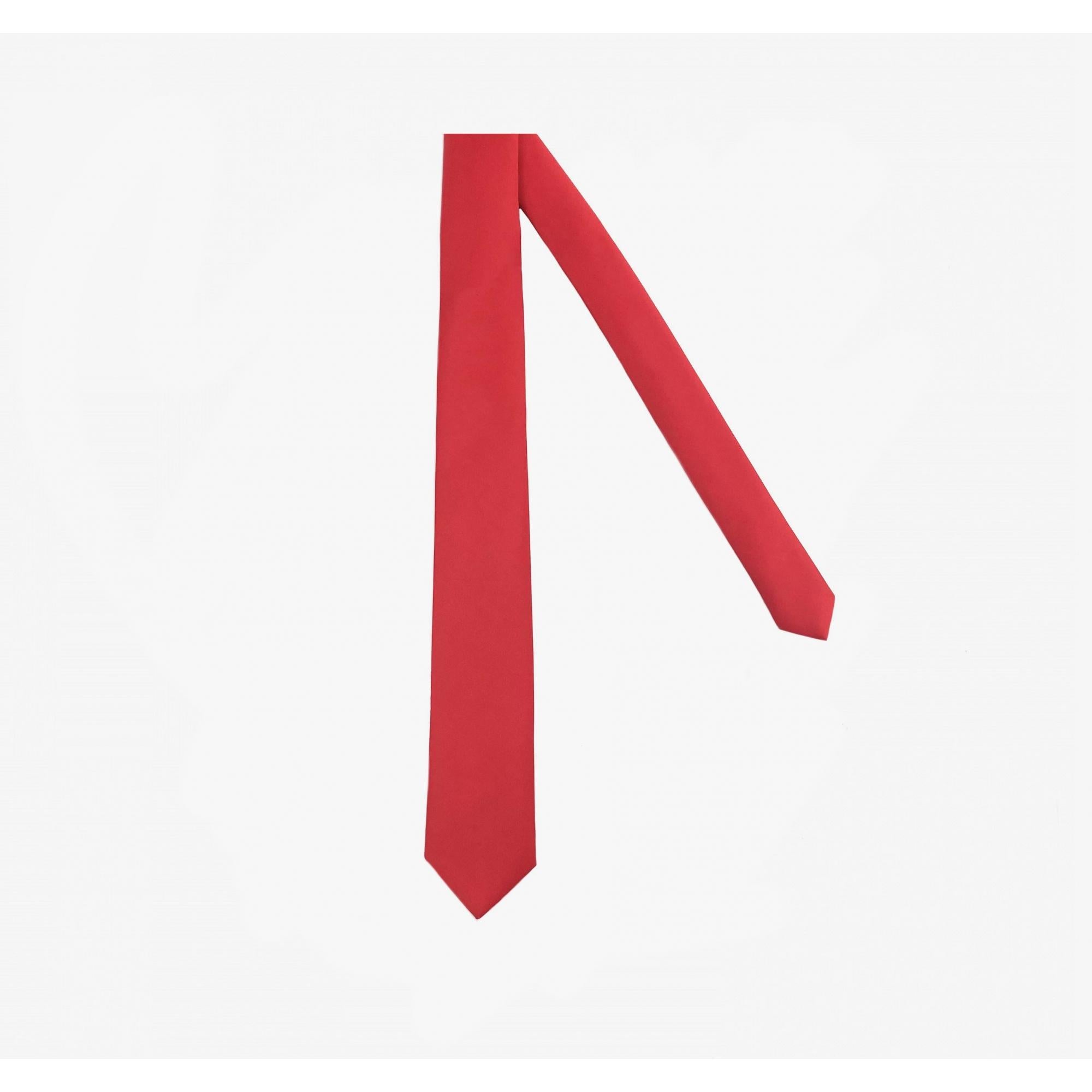 TIE SNOUGE