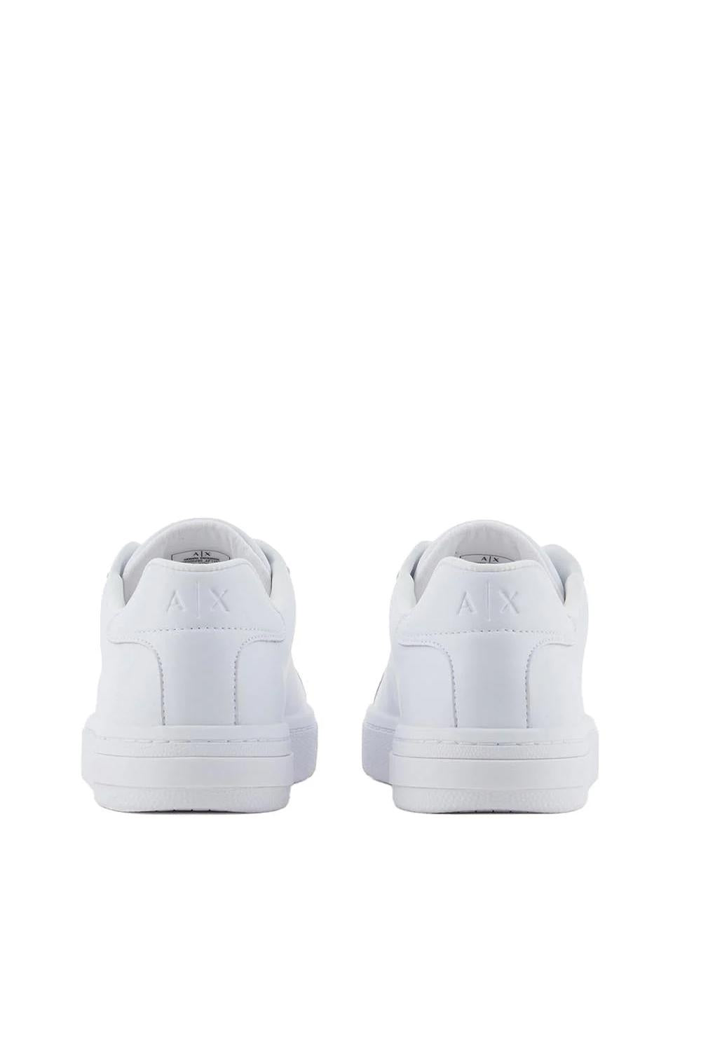 Sneakers in pelle con logo sulla suola XM000141 AF11912M0036 Armani Exchange 