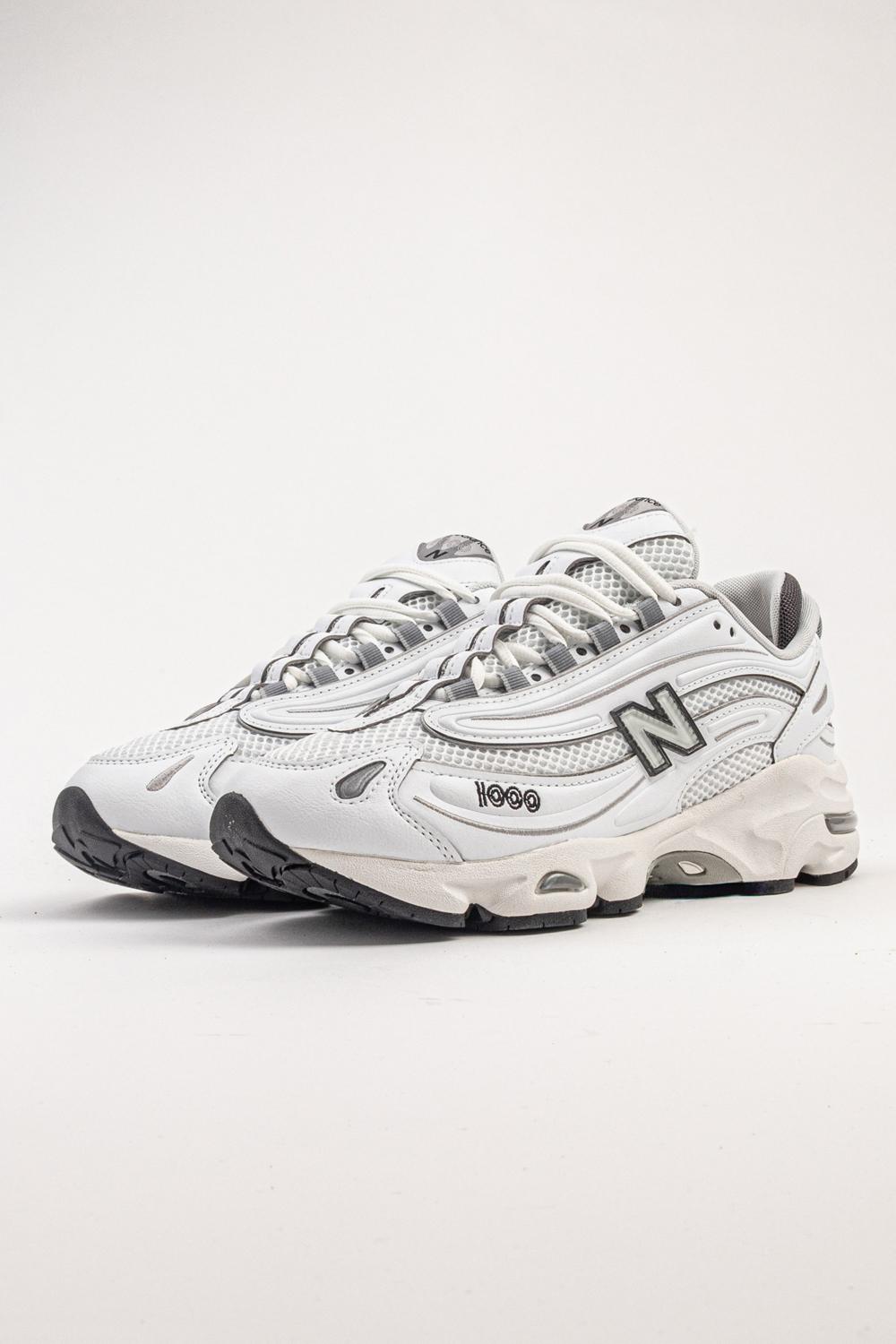 sneakers new balance in mesh modello vintage con logo M1000 D New Balance 