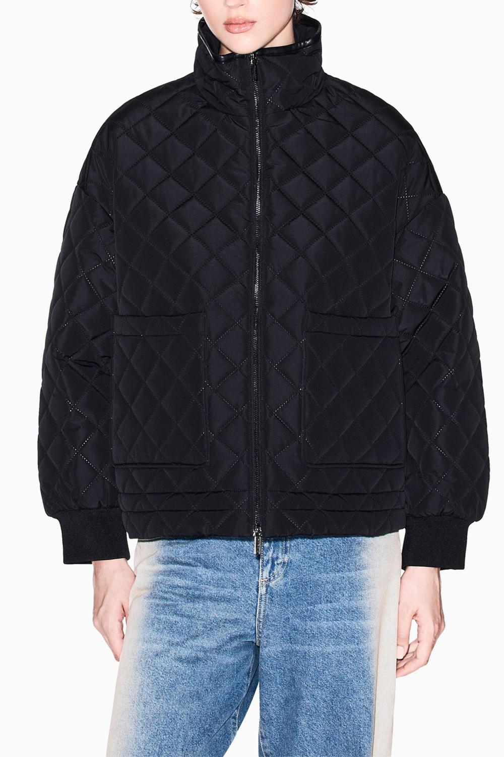  XW000683 AF16200UC001 Armani Exchange 