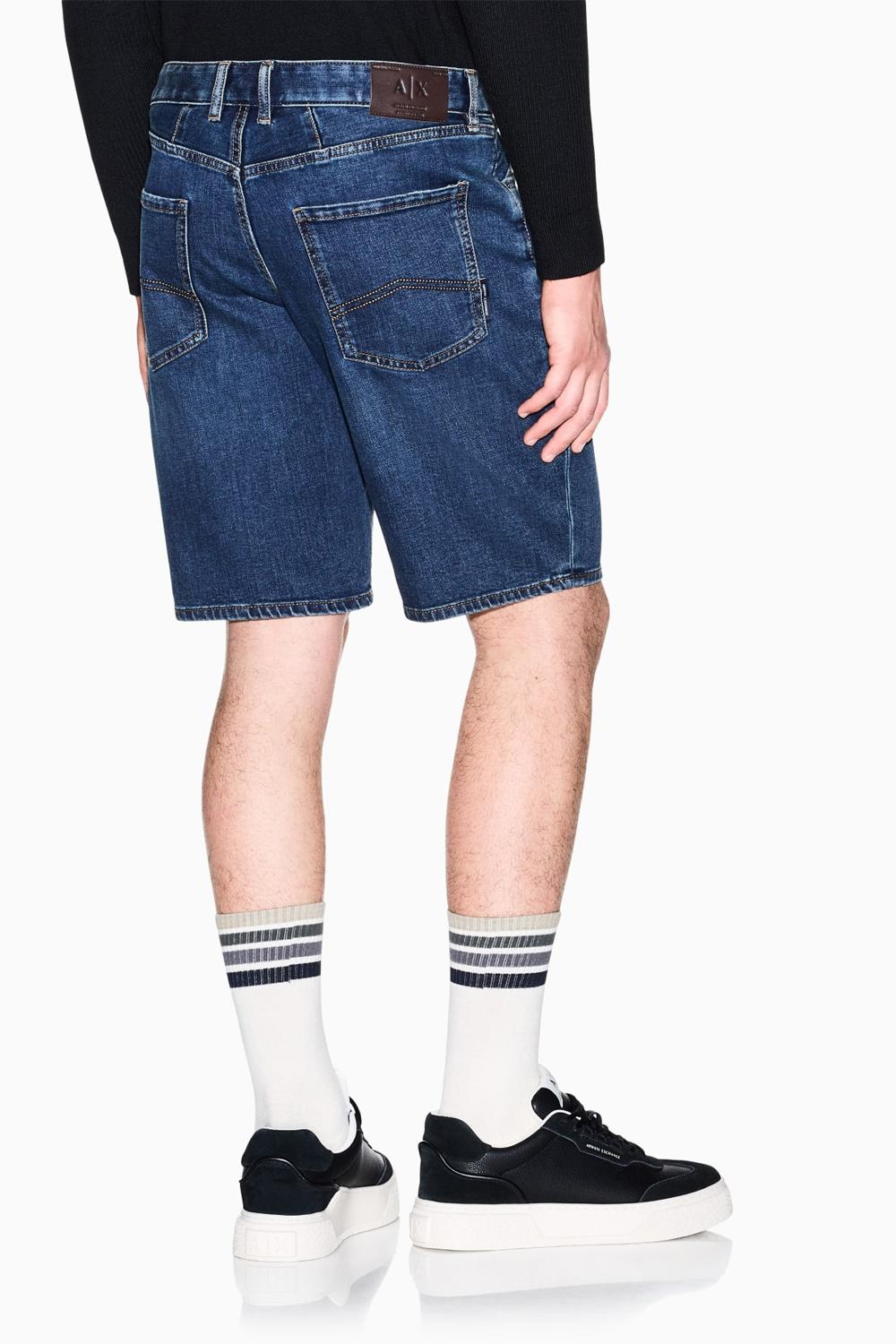 Shorts in Denim Blu Lavaggio Chiaro Comfort Fit XM000073 AF24463MB001 Armani Exchange 