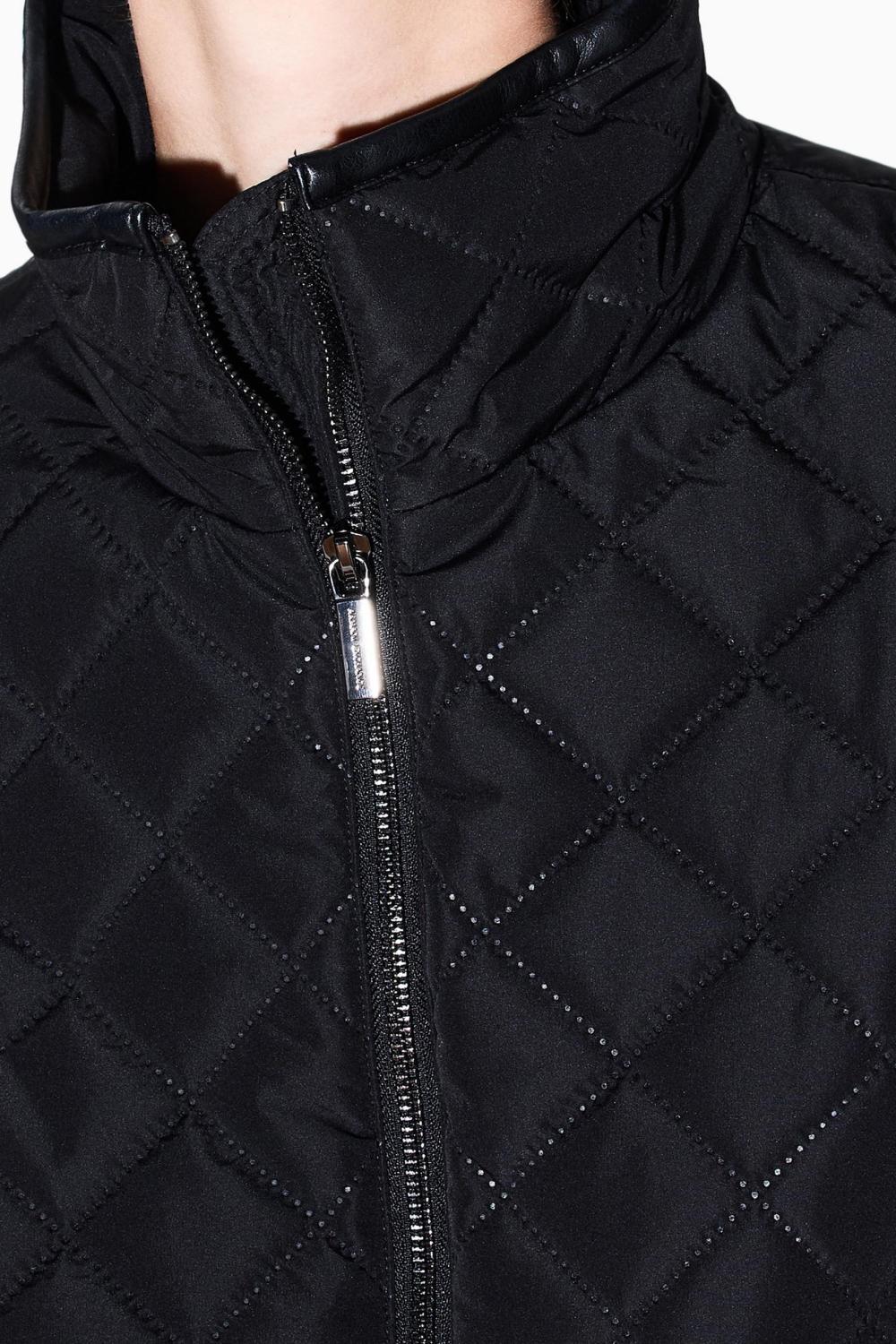  XW000683 AF16200UC001 Armani Exchange 