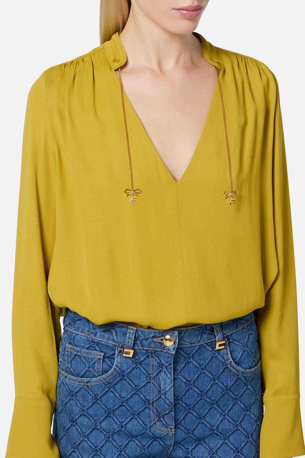 Camicia in georgette con charms e logo<BR/> CA080 51E2DC6 Elisabetta Franchi 