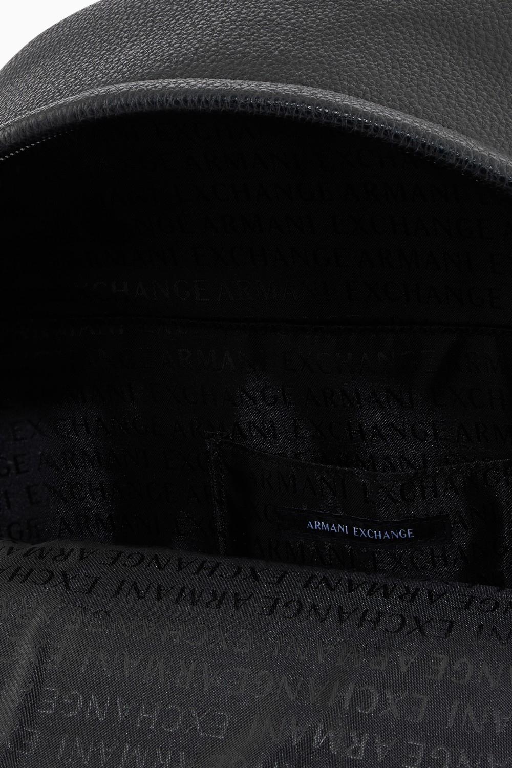 Zaino con logo a rilievo e tasca frontale con zip XM002609 AF22662UC001 Armani Exchange 