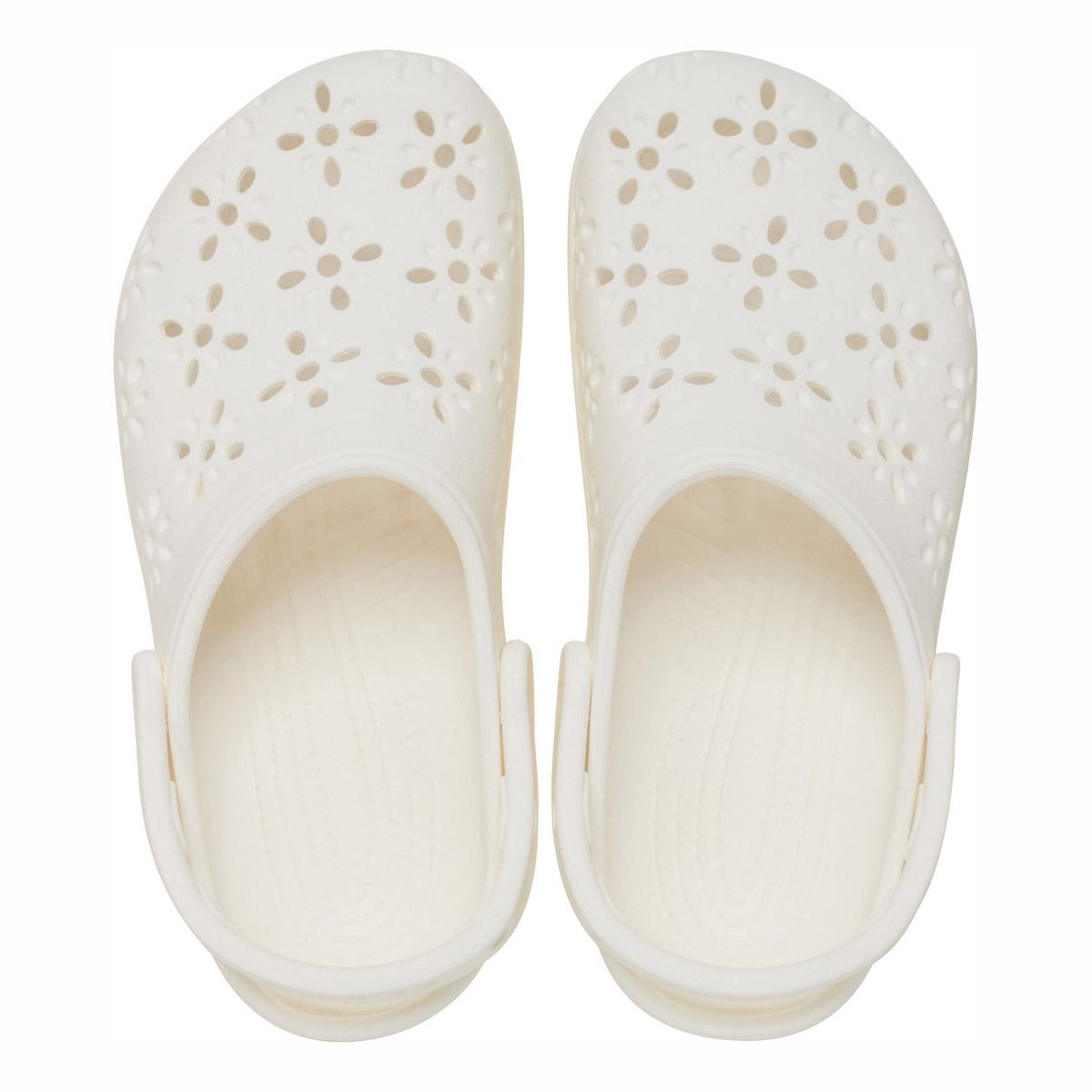  210927 CHALK Crocs 