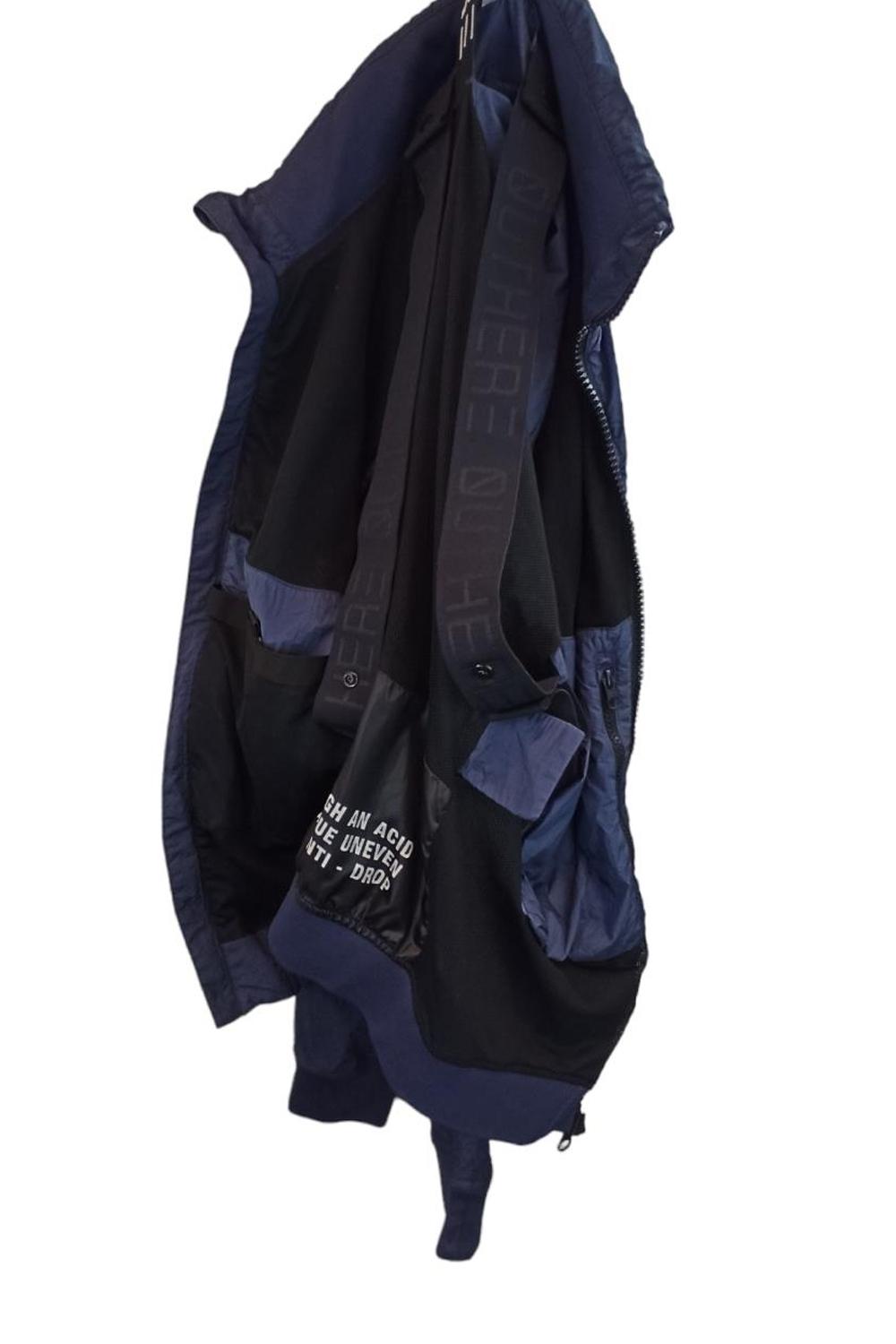 EOTM549AE31 PEACOAT Outhere 