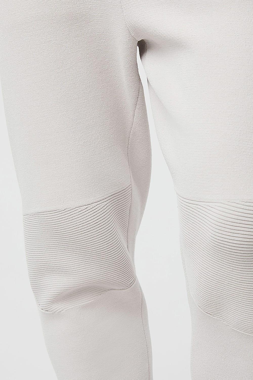  ATA23092 OFF WHITE Alpha Tauri 