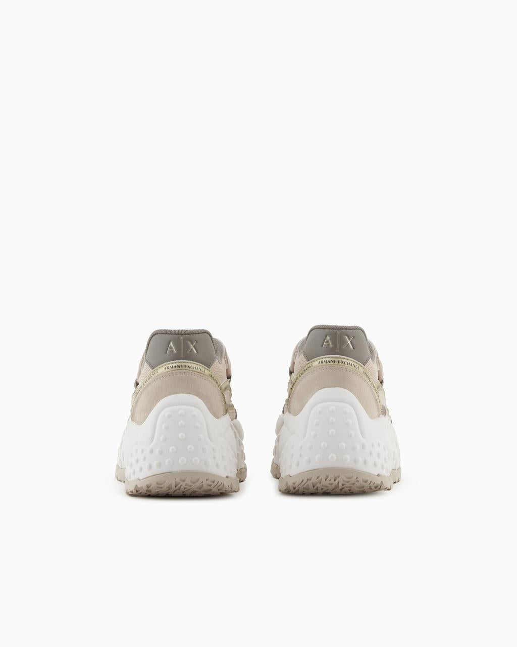 Sneakers con inserti in suede XW001627 AF17447M1176 Armani Exchange 