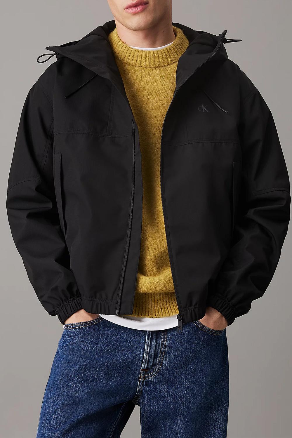 Giacca con cappuccio tecnica<BR/> J30J326715 BEH Calvin Klein 