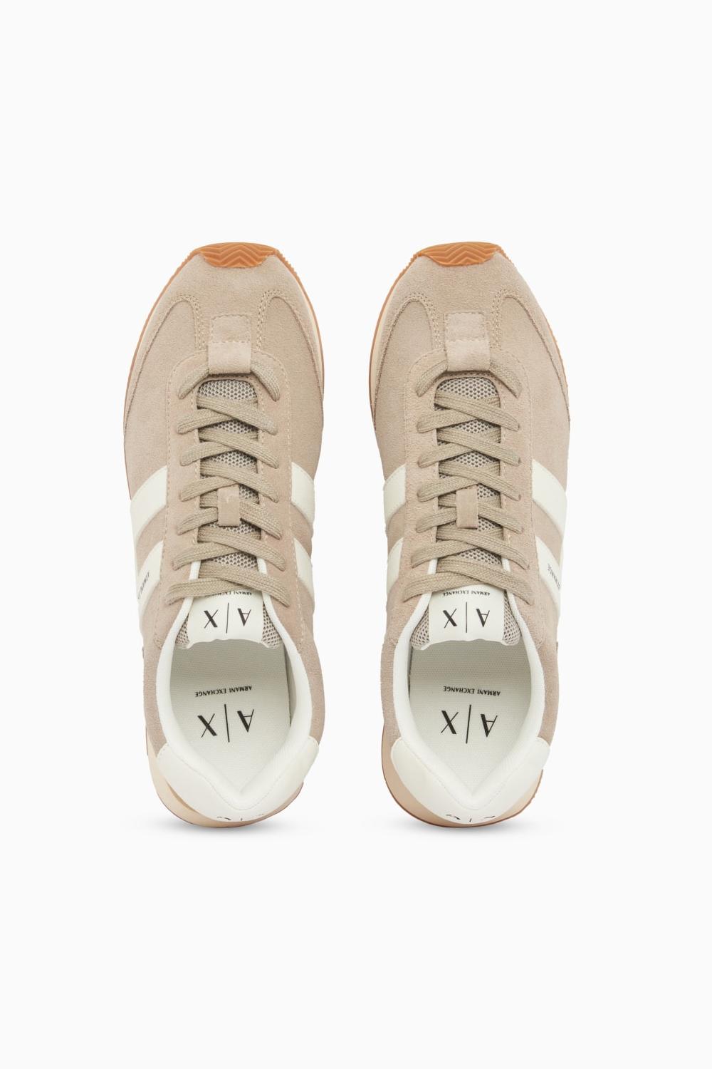 Sneakers con banda logo laterale XM002689 AF17447M1316 Armani Exchange 
