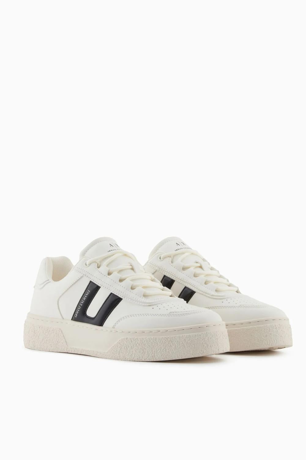 Sneakers con dettaglio laterale XM001936 AF17449M0017 Armani Exchange 