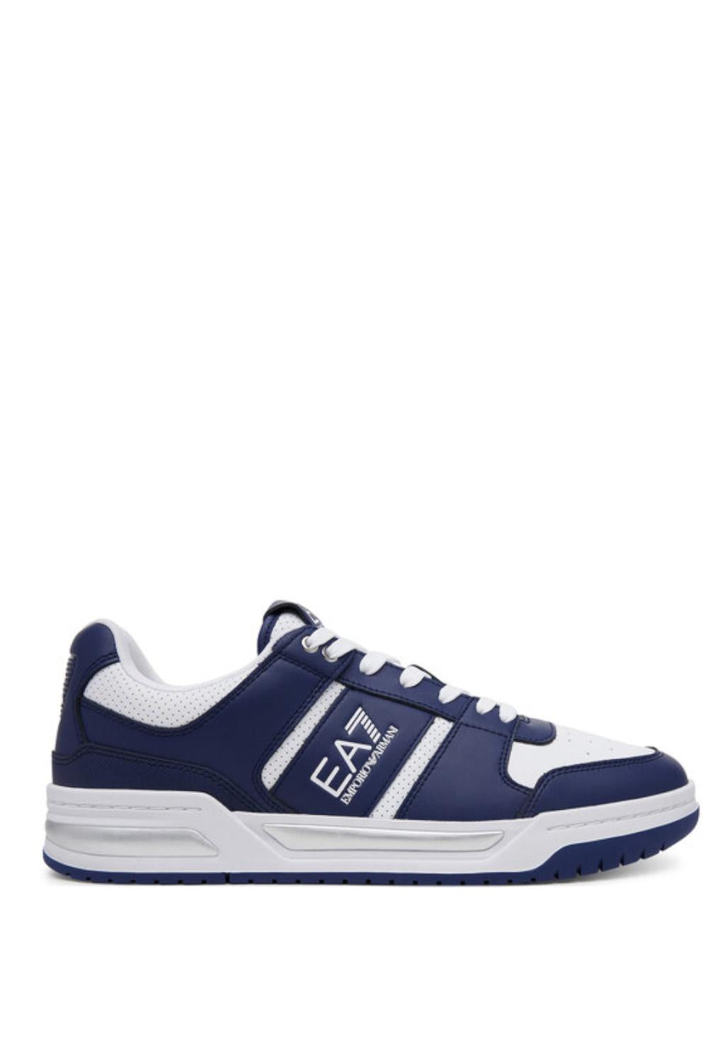 sneaker bassa in ecopelle con logo ea7 su lato X8X234 XK422U458 EA7 Emporio Armani 