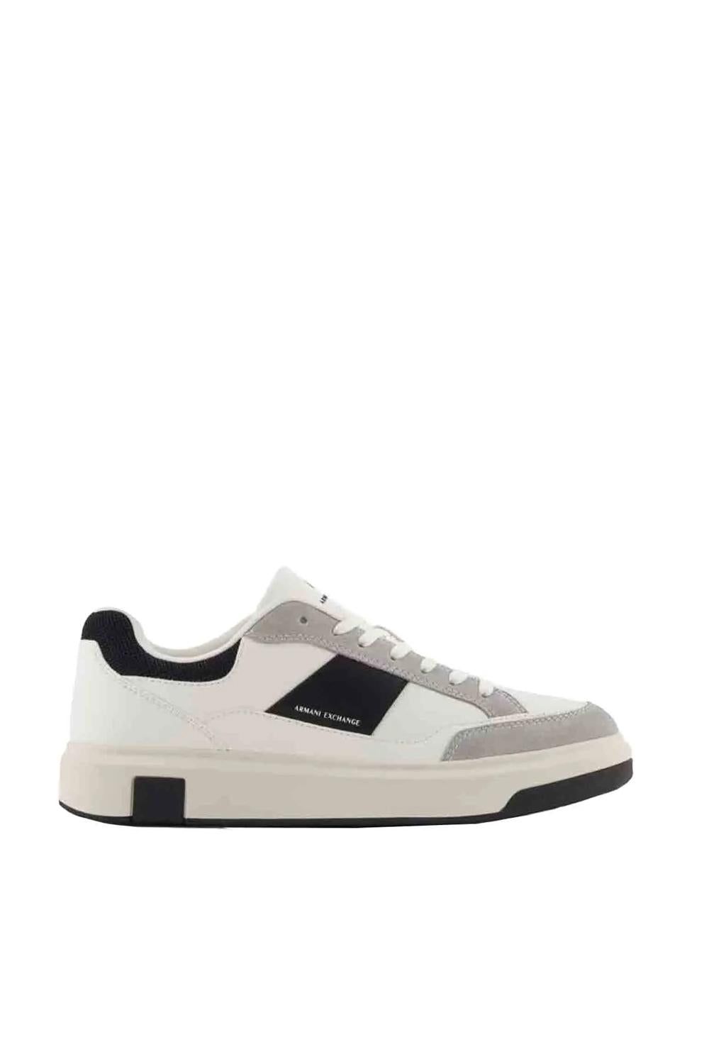 Sneakers con inserti a contrasto XM001720 AF17529M0017 Armani Exchange 