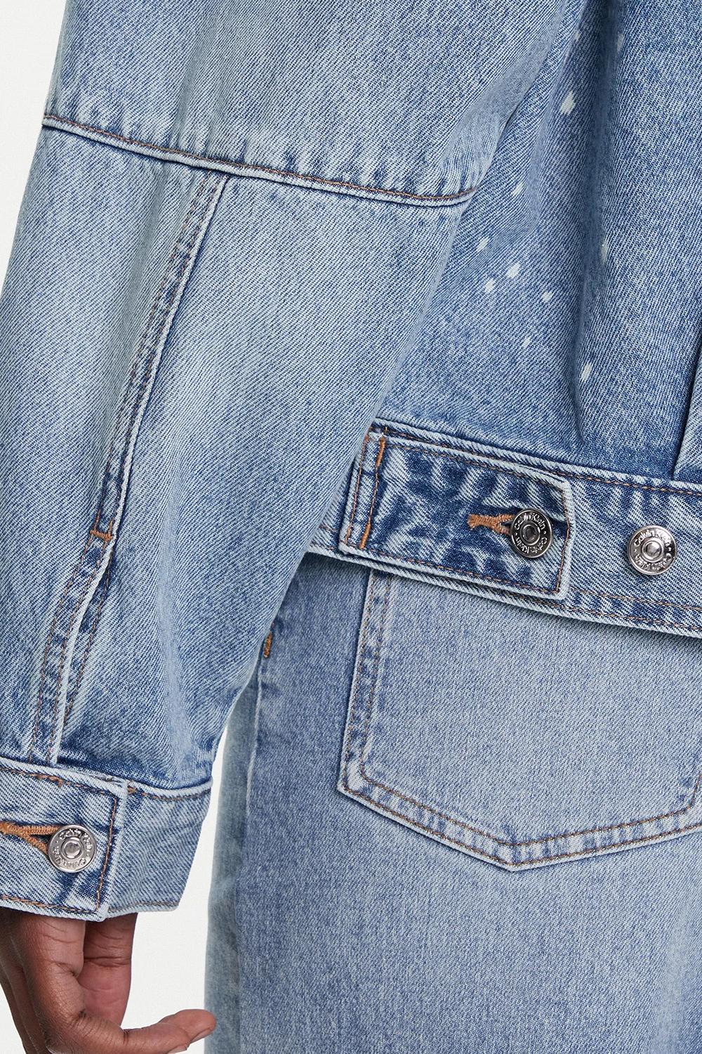 giubbotto di jeans basico iconico in denim chiaro LV047C730G X0N Calvin Klein 