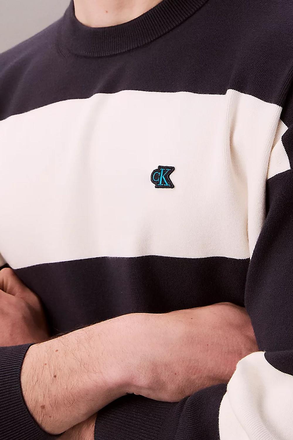 Maglione a righe in maglia tecnica taglio relaxed<BR/> LV04RC304G CHW Calvin Klein 