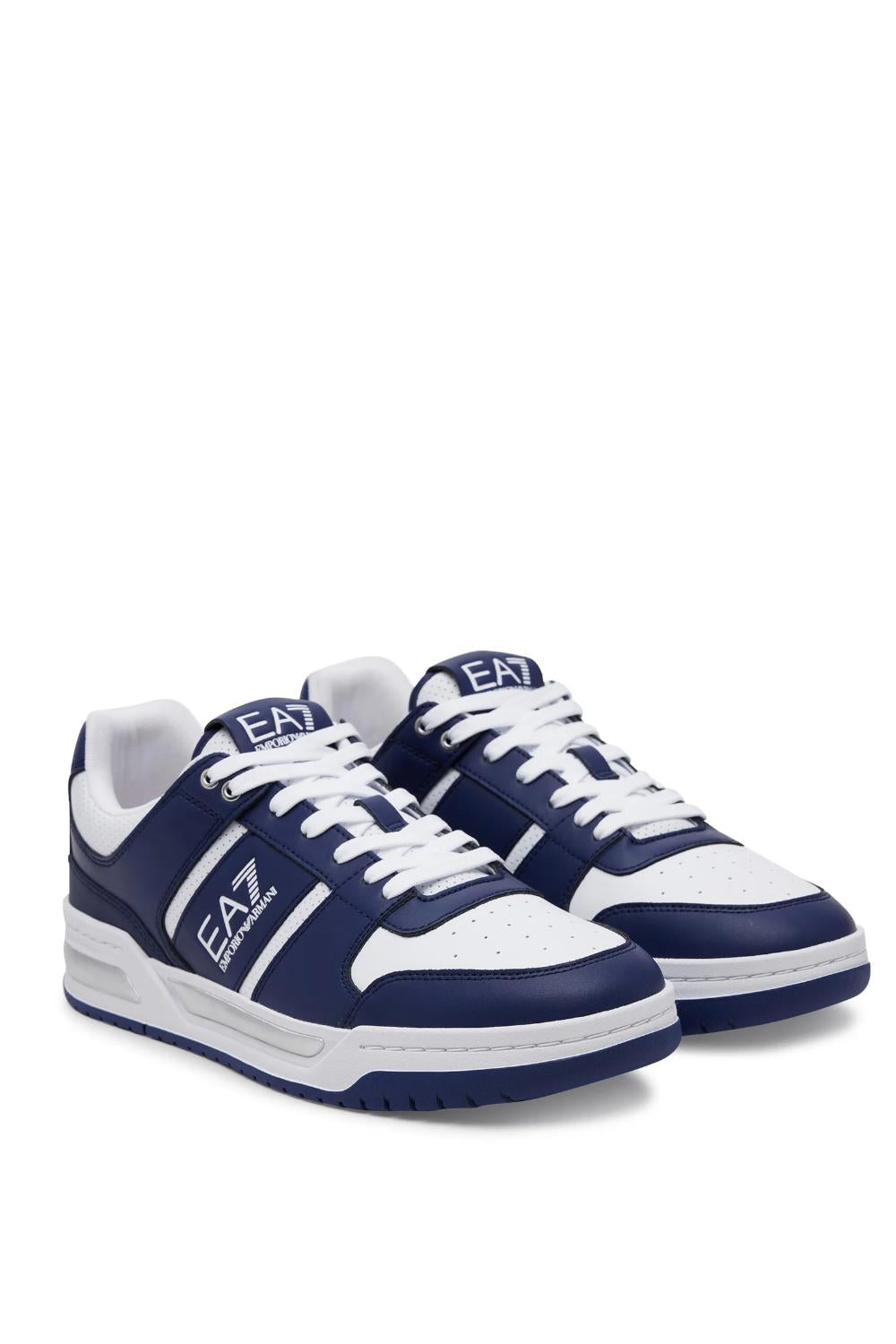 sneaker bassa in ecopelle con logo ea7 su lato X8X234 XK422U458 EA7 Emporio Armani 